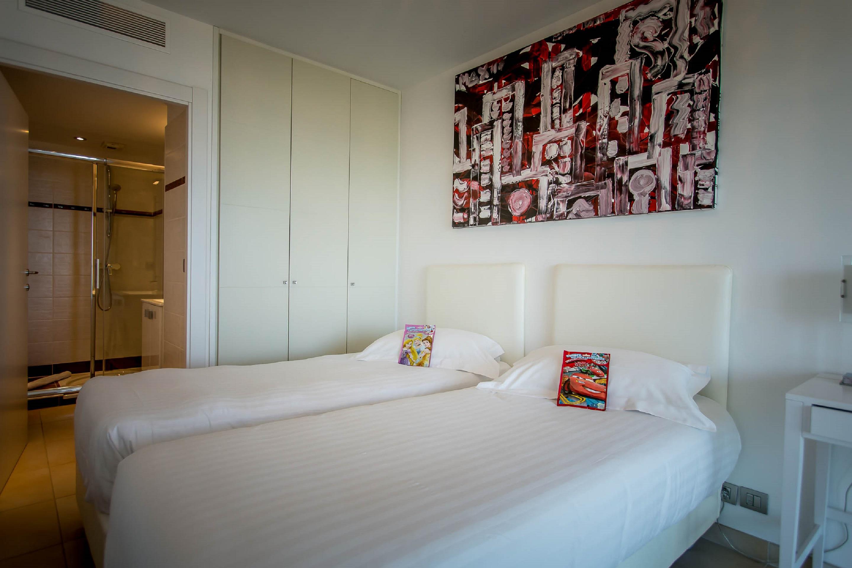 Royal - Luxury Hotel, Residence, & 4*