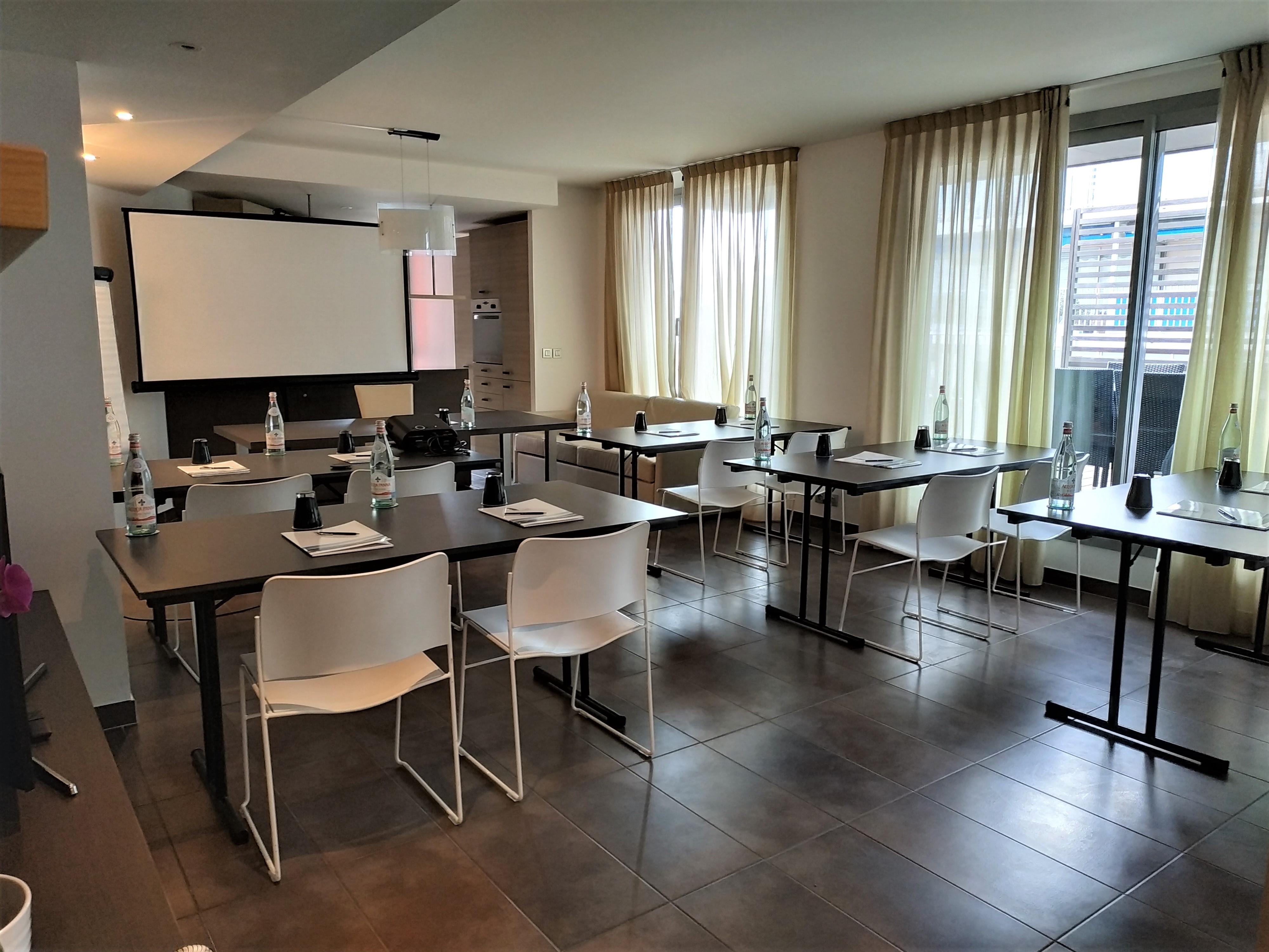 Royal - Luxury Hotel, Residence, & 4*