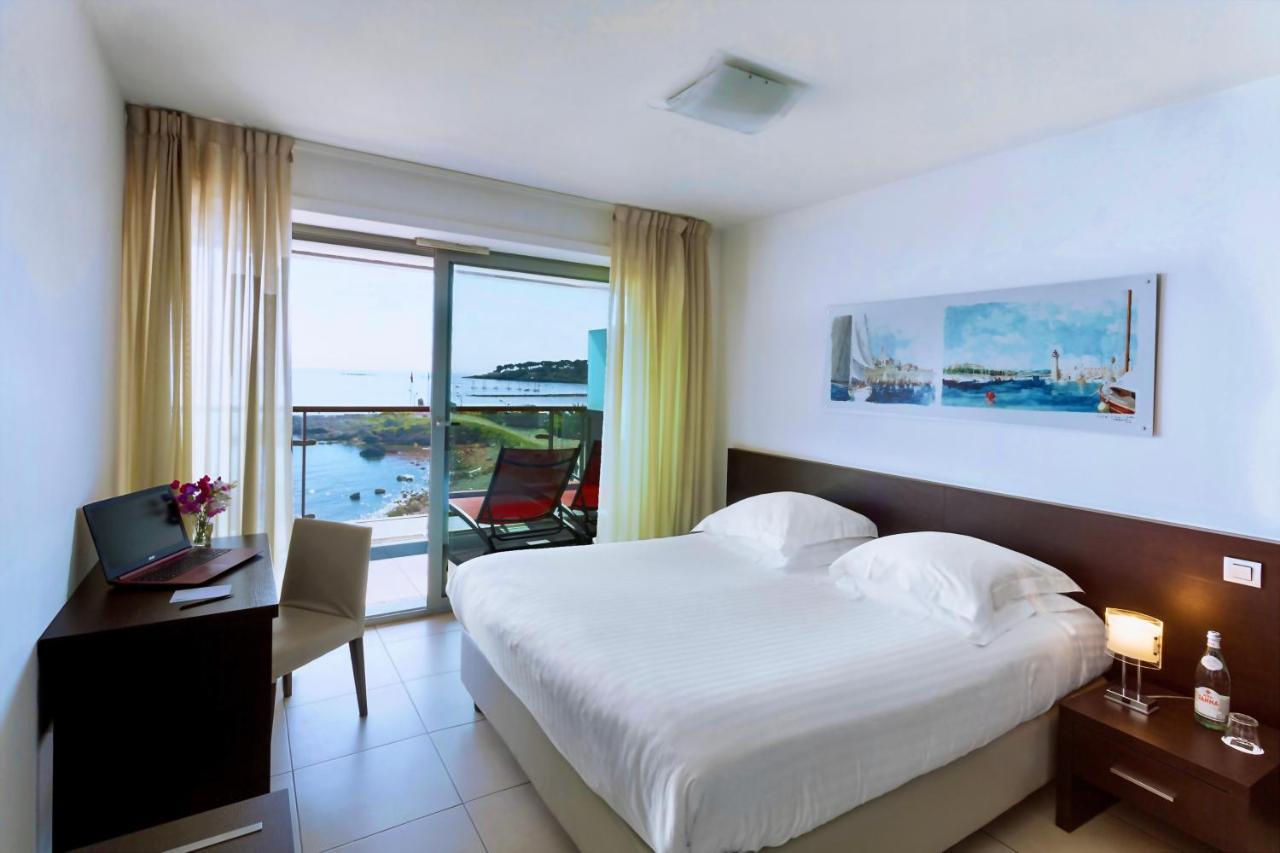 Royal - Luxury Hotel, Residence, & 4*